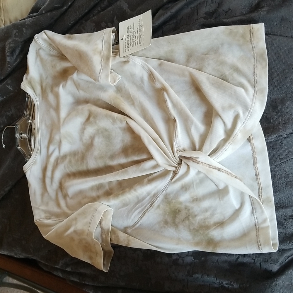 NWT Lululemon Crescent Tee Wash Top size 6
